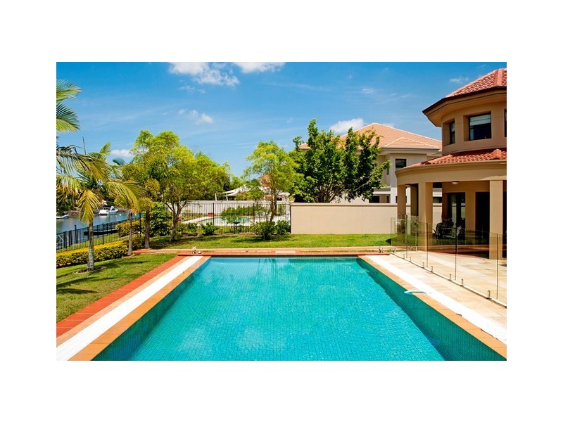 1024 Rosebank Way, Hope Island QLD 4212