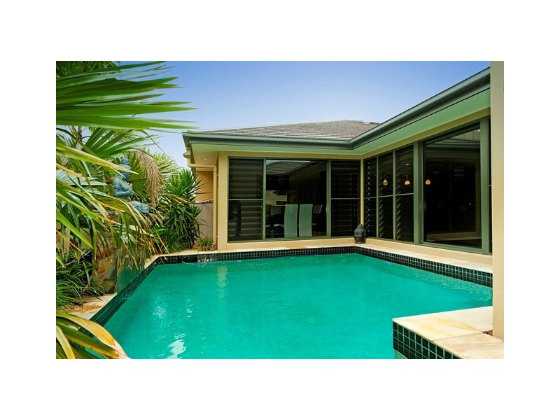 2840 Wylarah Way, Hope Island QLD 4212