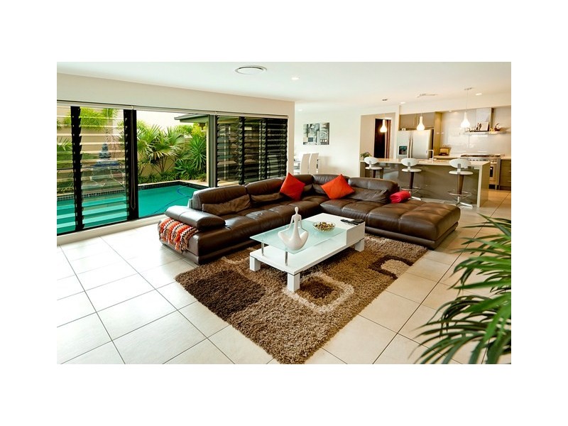 2840 Wylarah Way, Hope Island QLD 4212