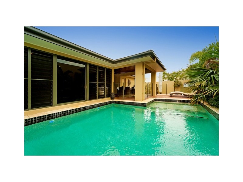 2840 Wylarah Way, Hope Island QLD 4212