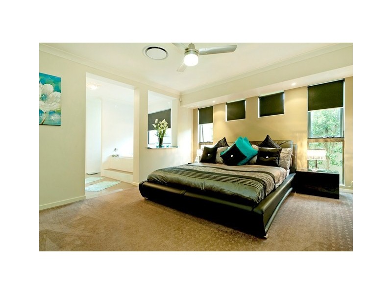 2840 Wylarah Way, Hope Island QLD 4212