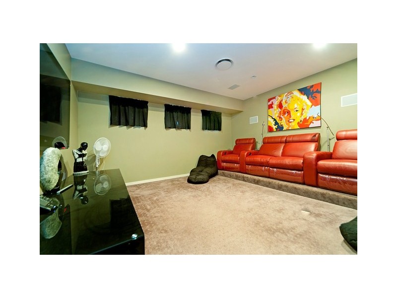 2840 Wylarah Way, Hope Island QLD 4212