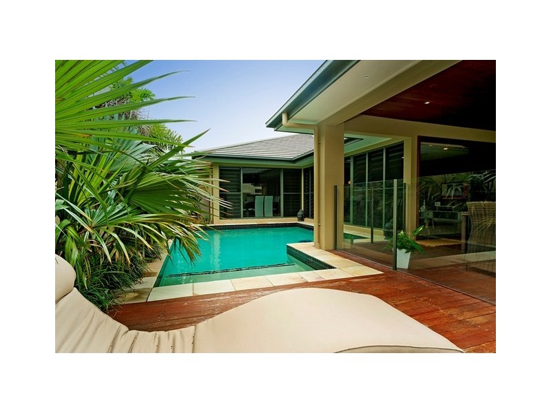 2840 Wylarah Way, Hope Island QLD 4212