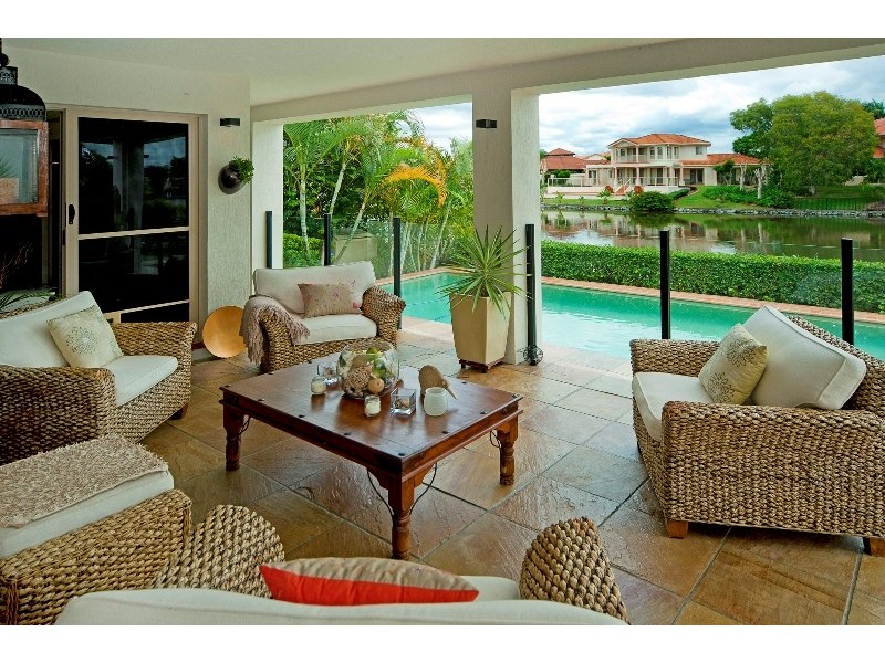 1044 Rosebank Way, Hope Island QLD 4212