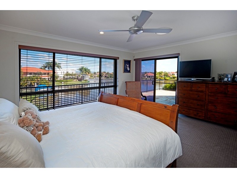 1044 Rosebank Way, Hope Island QLD 4212