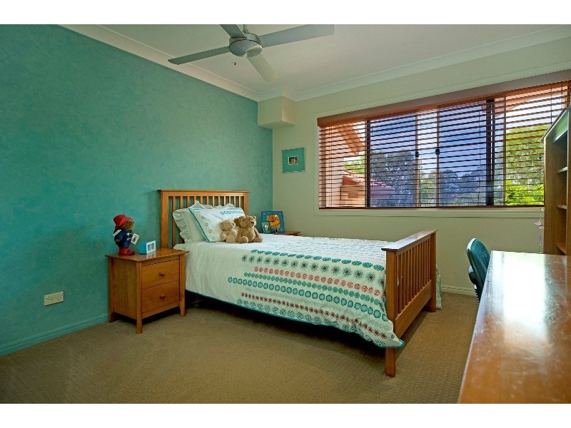 1044 Rosebank Way, Hope Island QLD 4212