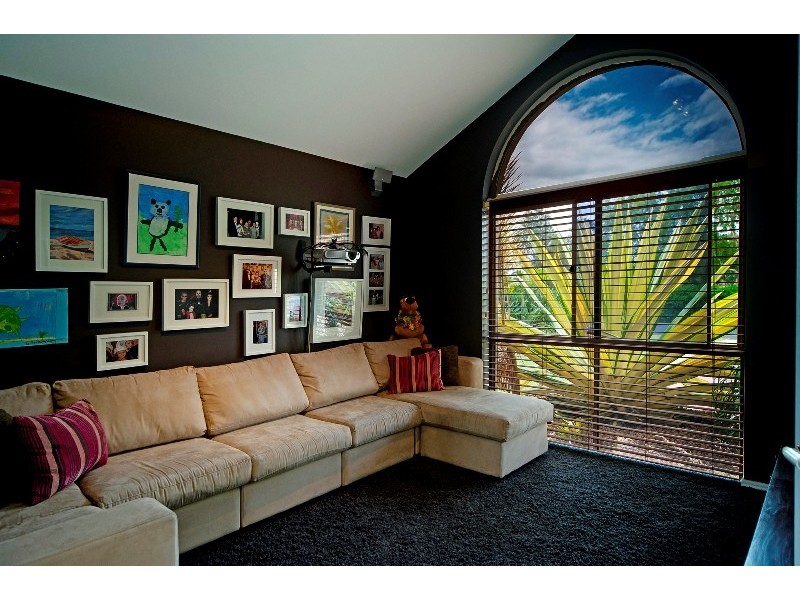 1044 Rosebank Way, Hope Island QLD 4212