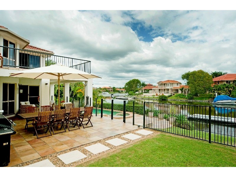 1044 Rosebank Way, Hope Island QLD 4212