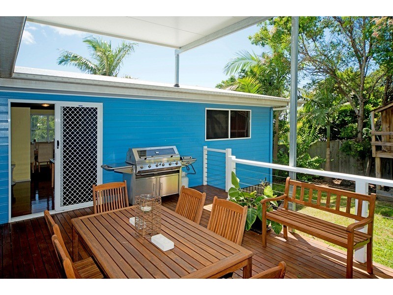 6 Akoonah Street, Hope Island QLD 4212