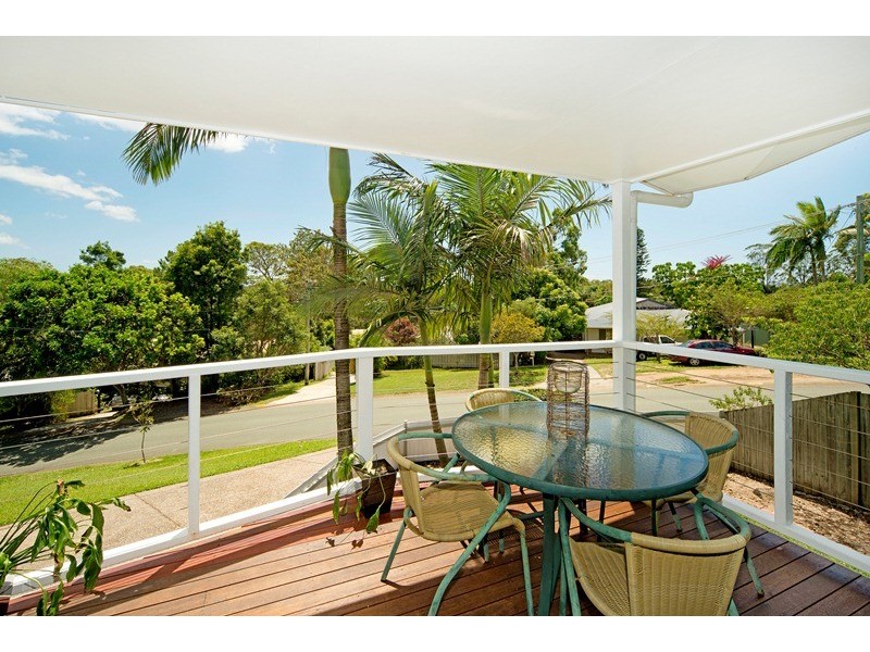 6 Akoonah Street, Hope Island QLD 4212