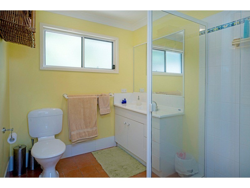 6 Akoonah Street, Hope Island QLD 4212