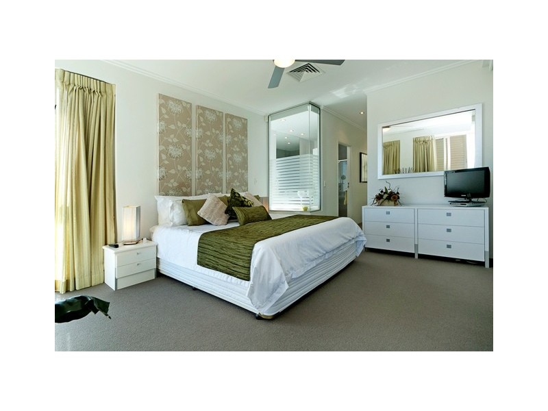1770 Rialto Quays Drive, Hope Island QLD 4212