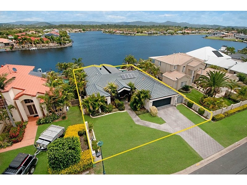 10 Eastbank Terrace, Monterey Keys QLD 4212