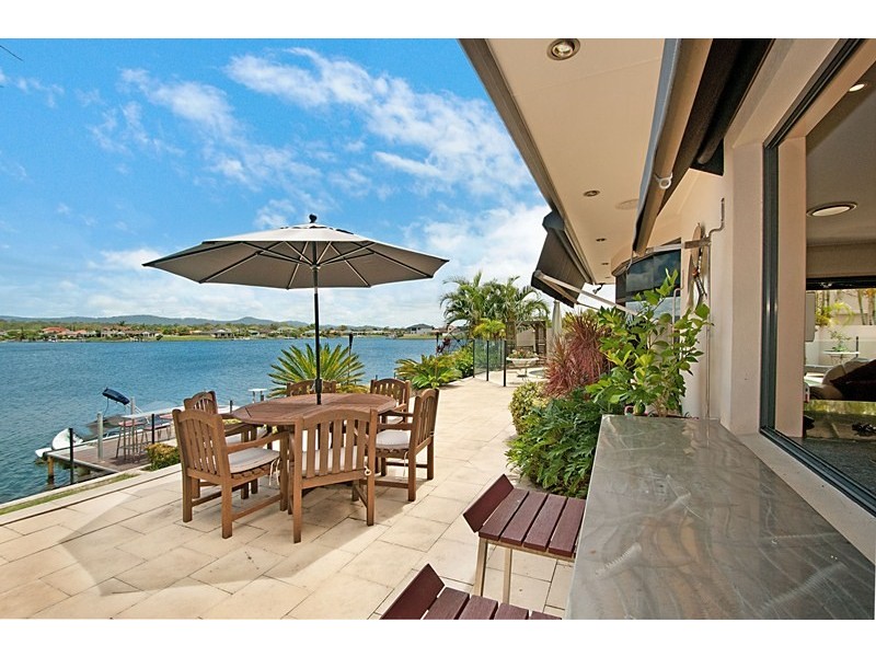 10 Eastbank Terrace, Monterey Keys QLD 4212