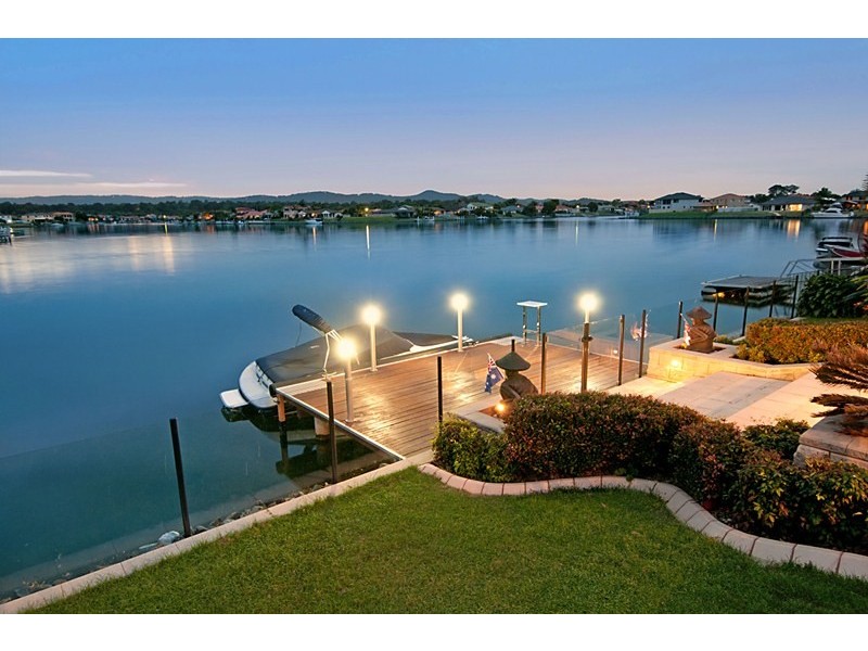 10 Eastbank Terrace, Monterey Keys QLD 4212