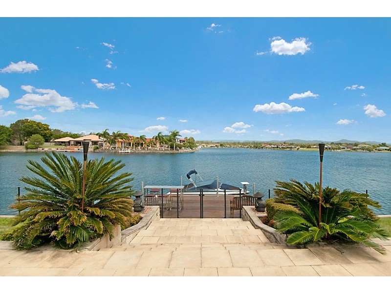 10 Eastbank Terrace, Monterey Keys QLD 4212