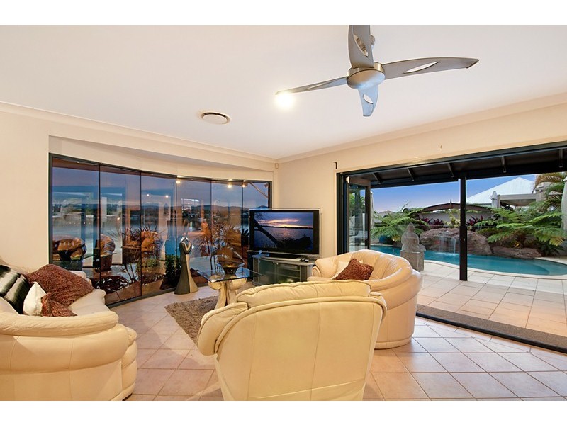 10 Eastbank Terrace, Monterey Keys QLD 4212