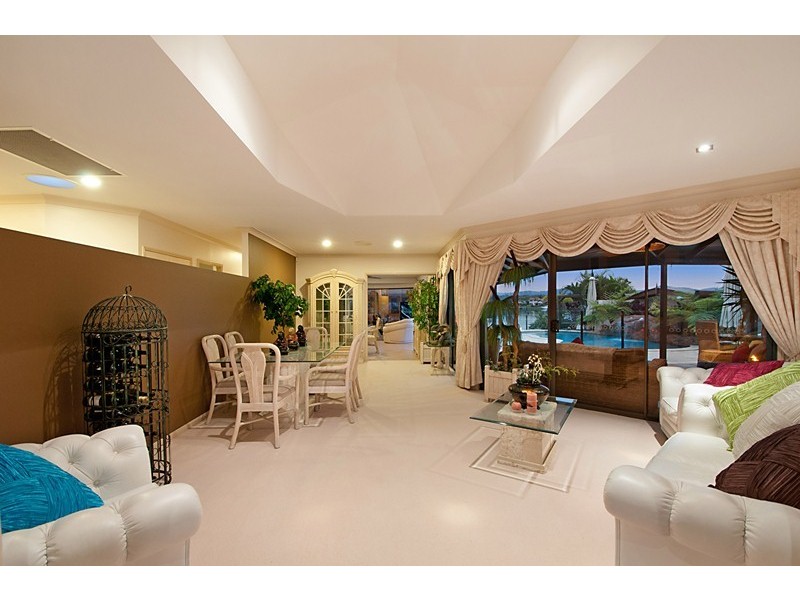 10 Eastbank Terrace, Monterey Keys QLD 4212