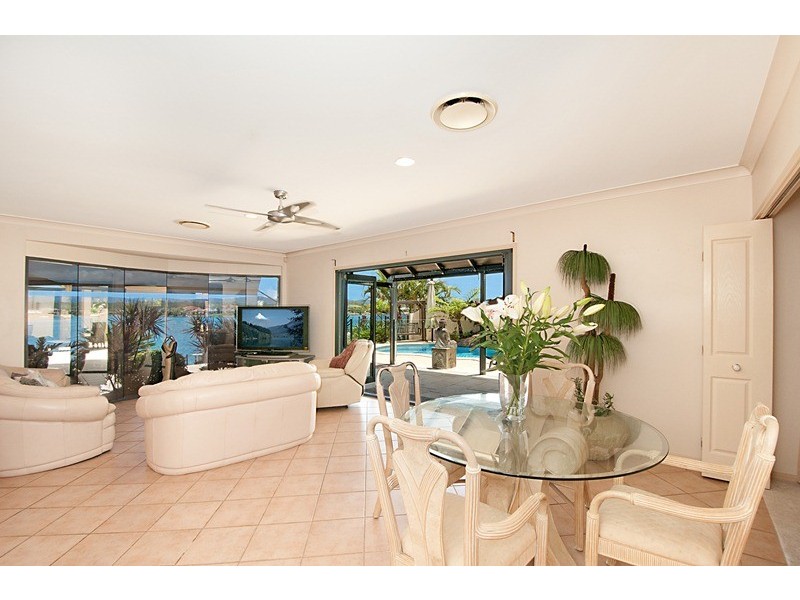 10 Eastbank Terrace, Monterey Keys QLD 4212