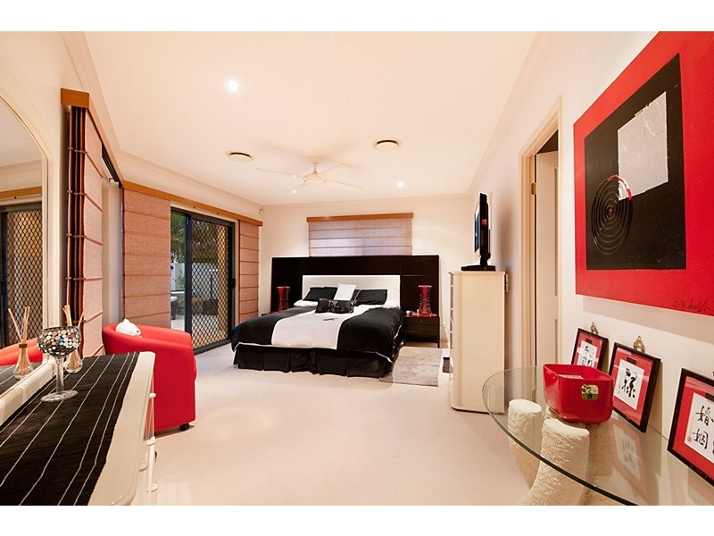 10 Eastbank Terrace, Monterey Keys QLD 4212