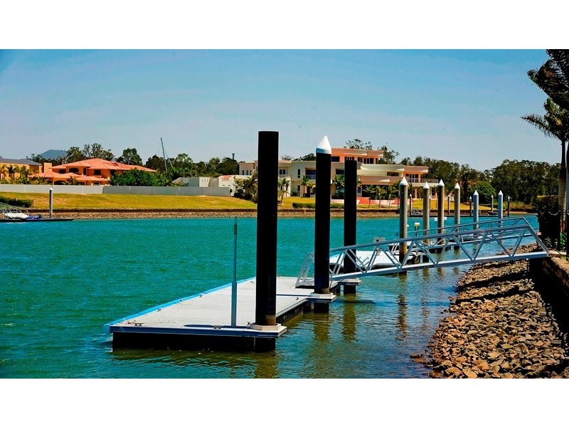 1663 Riverdale Drive, Hope Island QLD 4212