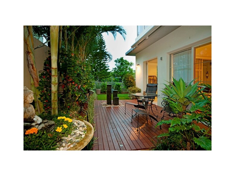 6017 Calardo Avenue, Hope Island QLD 4212