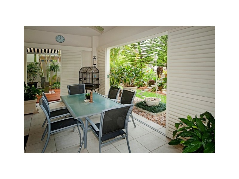 6017 Calardo Avenue, Hope Island QLD 4212