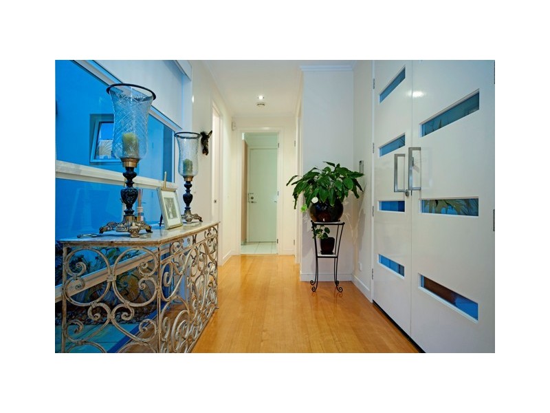 6017 Calardo Avenue, Hope Island QLD 4212