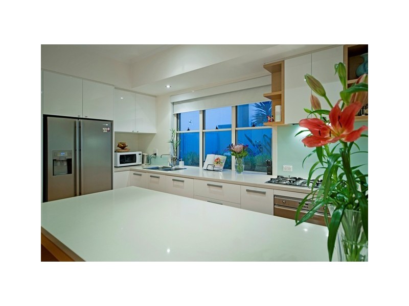 6017 Calardo Avenue, Hope Island QLD 4212