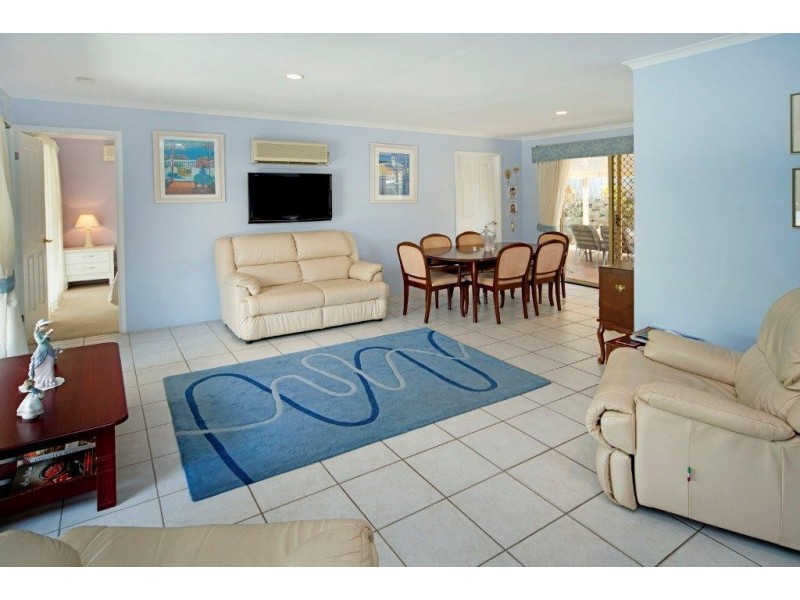 52 Studio Drive, Oxenford QLD 4210