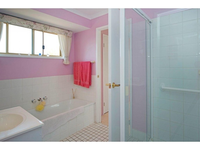 52 Studio Drive, Oxenford QLD 4210