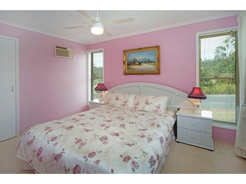 52 Studio Drive, Oxenford QLD 4210