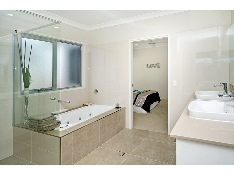 6173 Murten Court, Hope Island QLD 4212