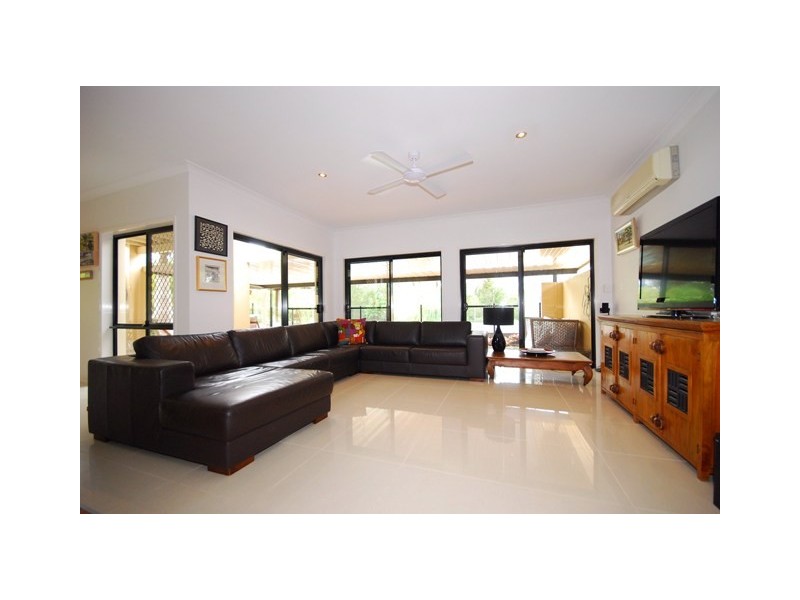 82 Rivertree Avenue, Helensvale QLD 4212