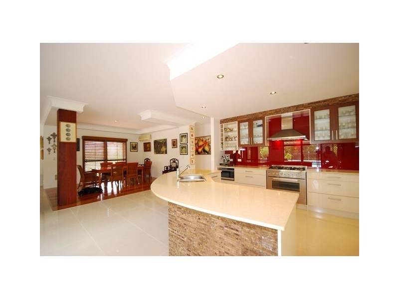 82 Rivertree Avenue, Helensvale QLD 4212