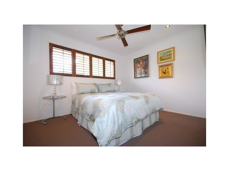 82 Rivertree Avenue, Helensvale QLD 4212