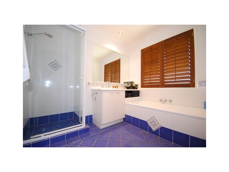 82 Rivertree Avenue, Helensvale QLD 4212