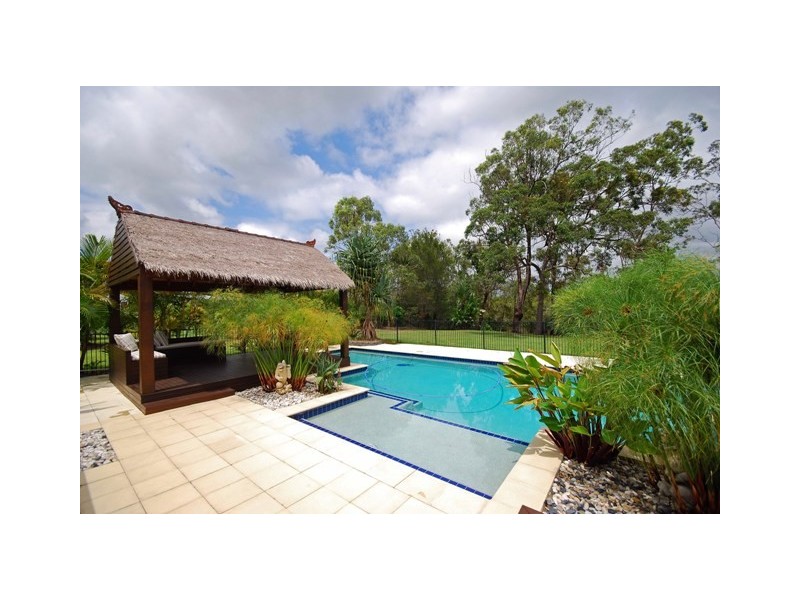 82 Rivertree Avenue, Helensvale QLD 4212