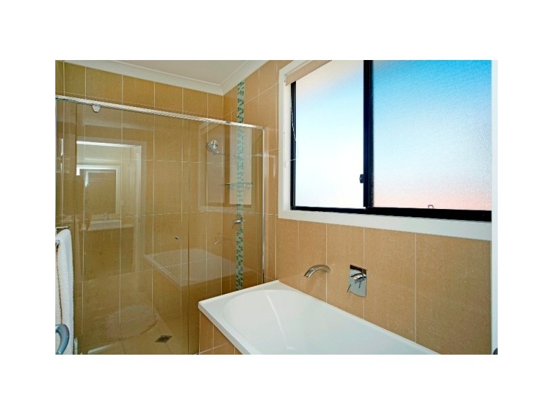2548 Gowrie Way, Hope Island QLD 4212