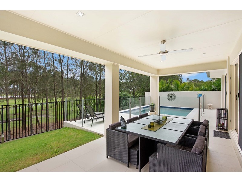 32 Rhodium Crescent, Hope Island QLD 4212