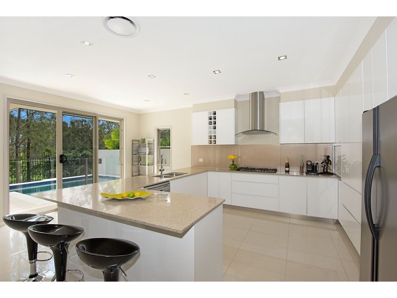 32 Rhodium Crescent, Hope Island QLD 4212