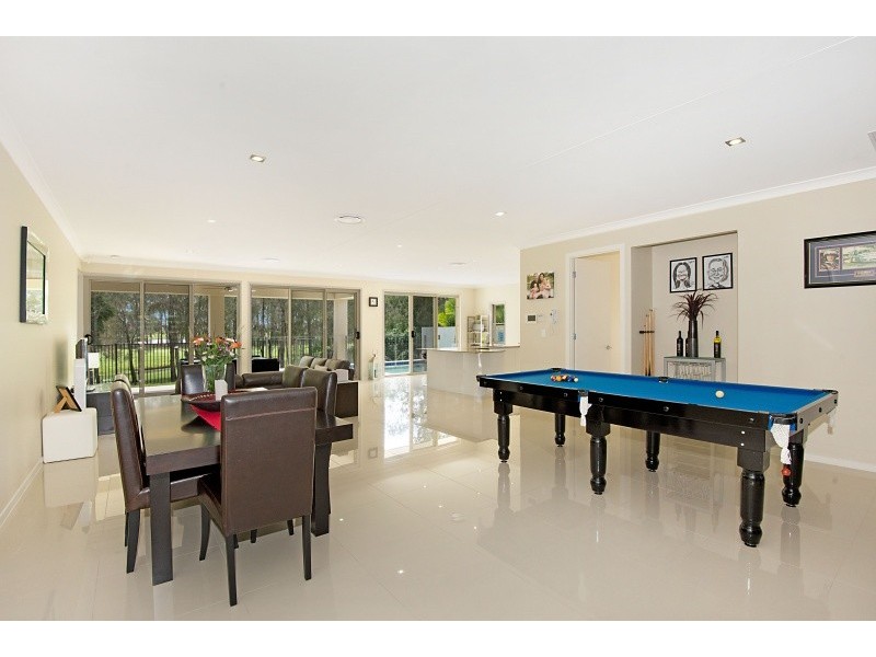 32 Rhodium Crescent, Hope Island QLD 4212