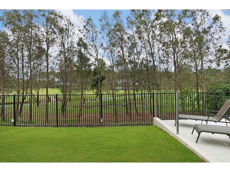 32 Rhodium Crescent, Hope Island QLD 4212