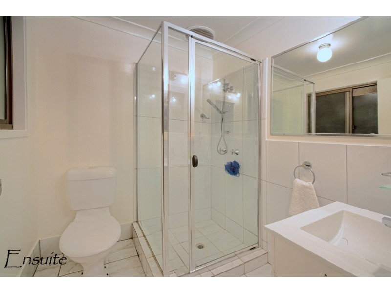 22 Buliti Street, Hope Island QLD 4212
