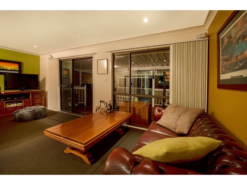 22 Buliti Street, Hope Island QLD 4212