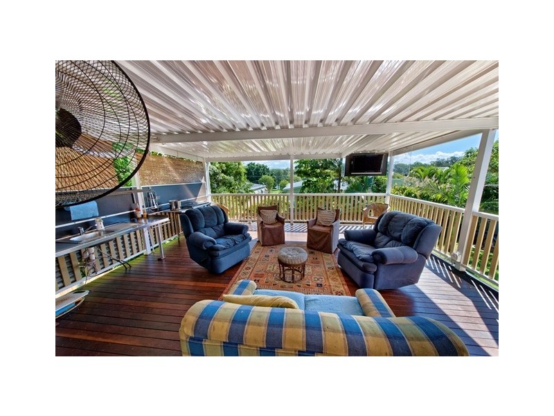 22 Buliti Street, Hope Island QLD 4212