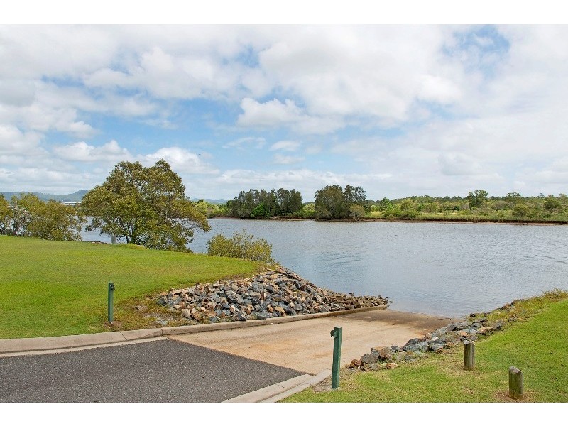 1643 Riverdale Drive, Hope Island QLD 4212