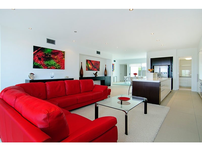 7529 Springfield Drive, Hope Island QLD 4212