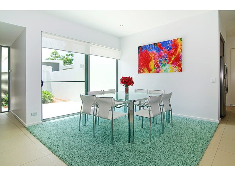 7529 Springfield Drive, Hope Island QLD 4212