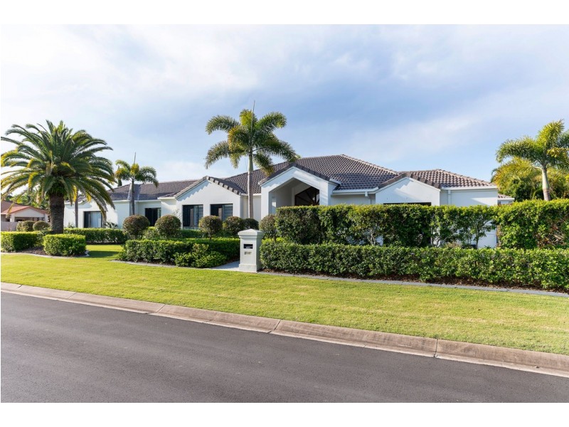 1649 Riverdale Court, Hope Island QLD 4212